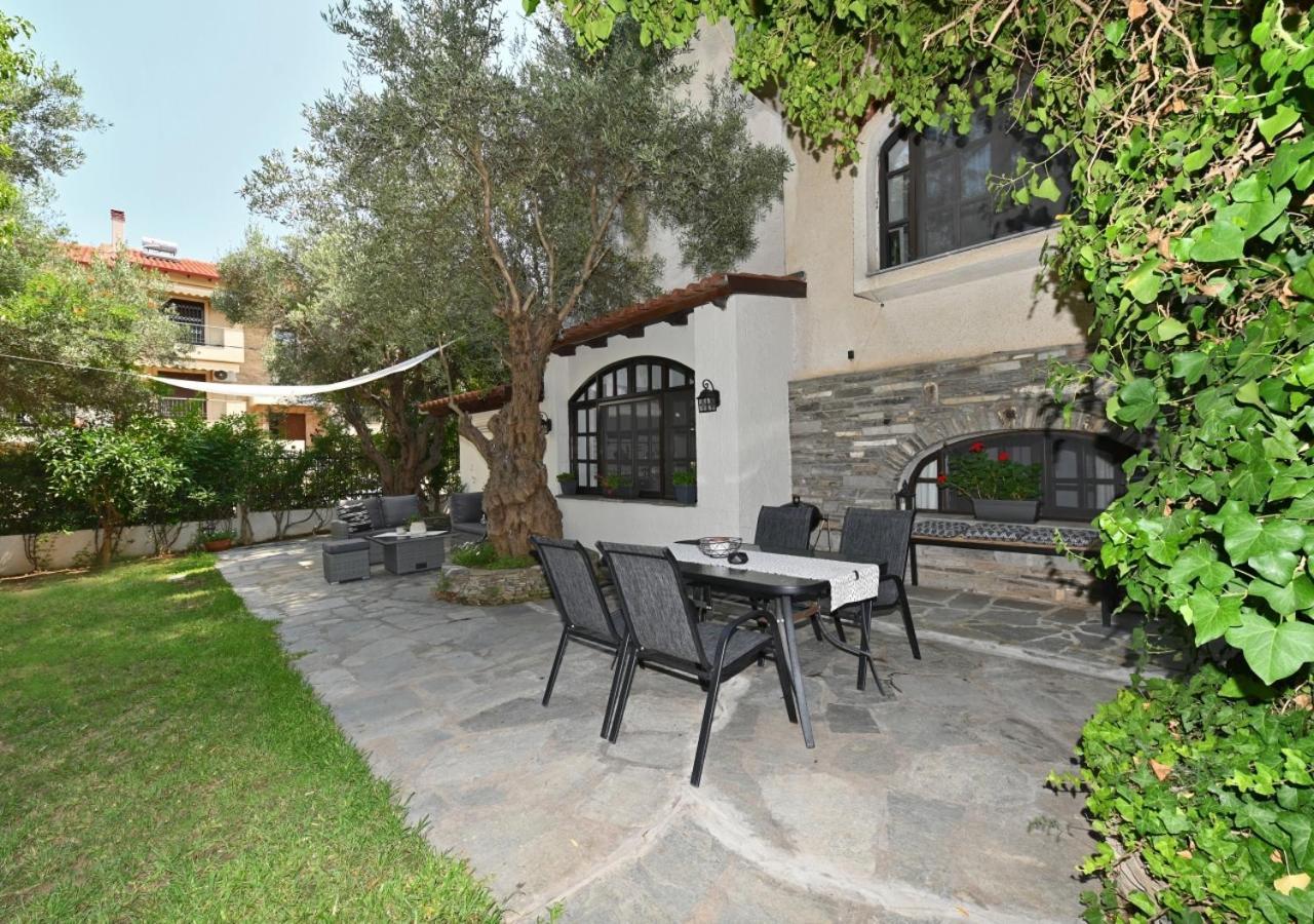 Ares Garden House - Nea Moudania Halkidiki Casa de hóspedes Exterior foto